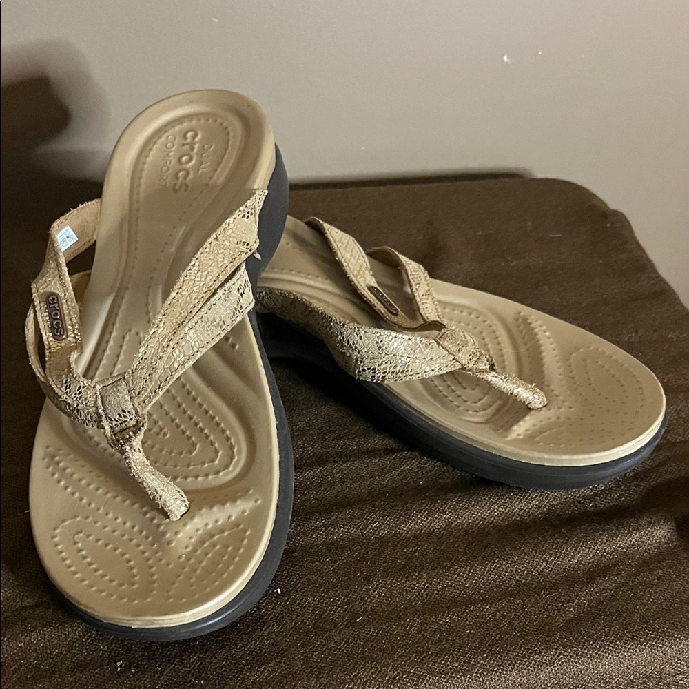 😄Crocs sandals dual comfort size 9